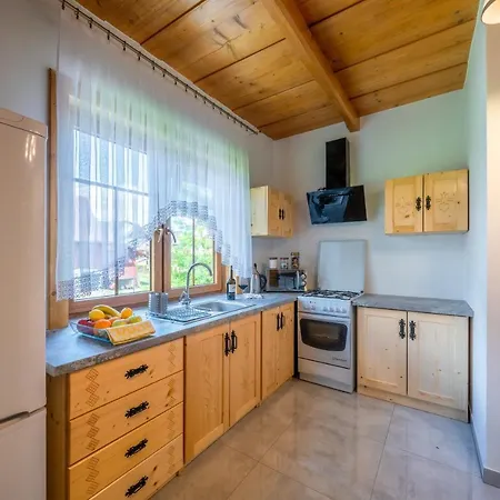 Regionalne Skalny Potok Apartment *